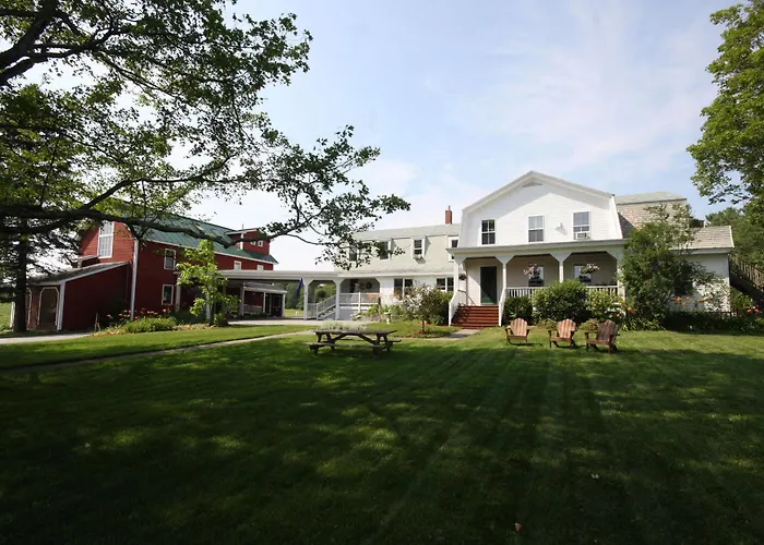 Maple Hill Farm Inn