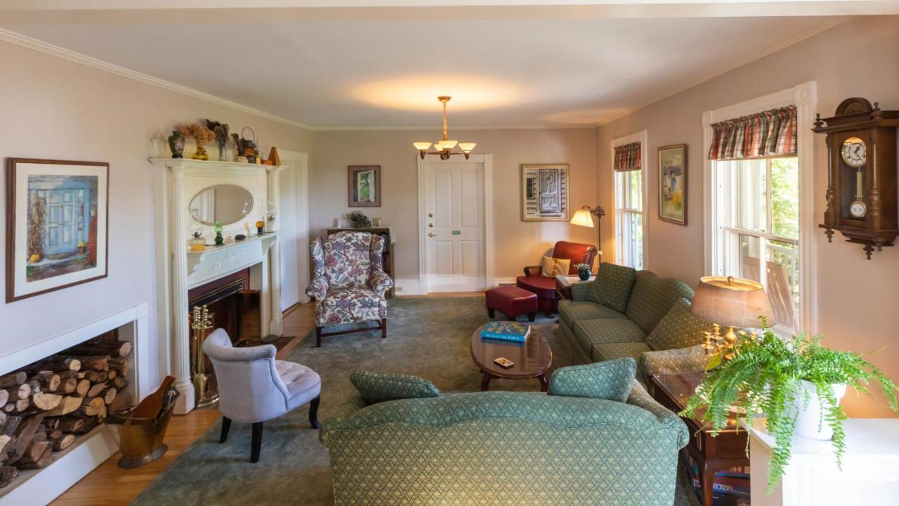 Bed & Breakfast Maple Hill Farm